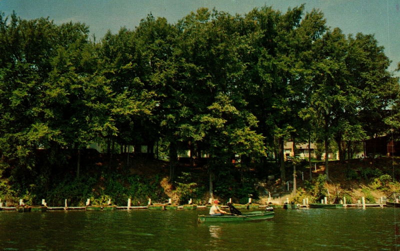 Weavers Park - Vintage Postcard